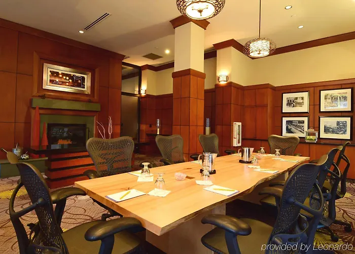 Hilton Garden Evanston