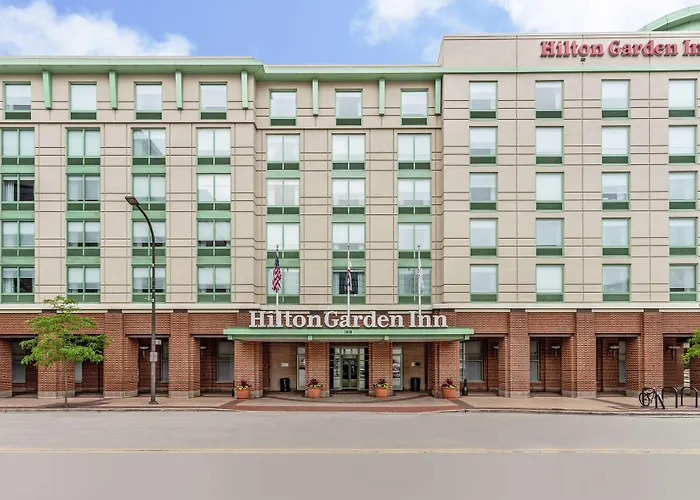 Hilton Garden Evanston