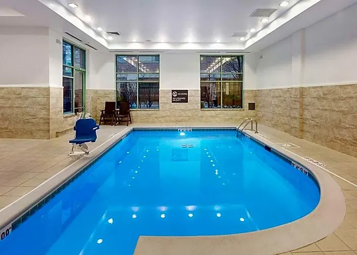 Hilton Garden Evanston
