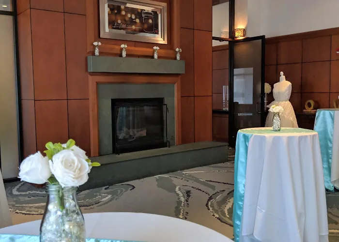 Hilton Garden Hotel Evanston