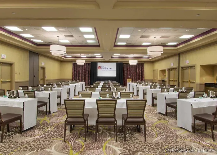 Hilton Garden Hotel 3*